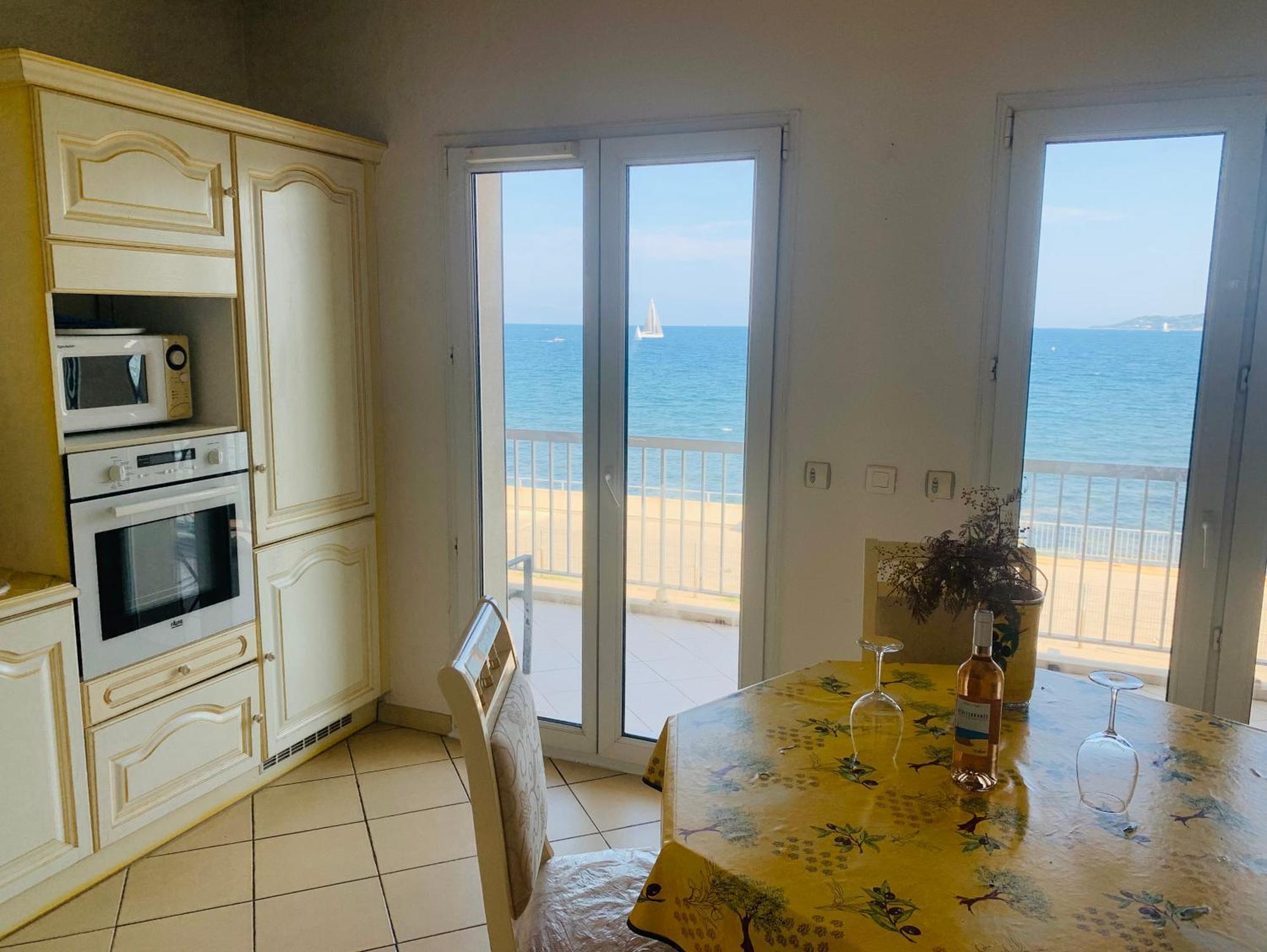 Le Latania Appartement Sainte-Maxime Buitenkant foto
